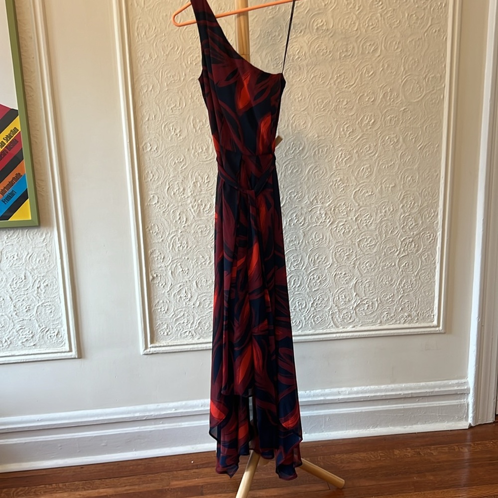 One-shoulder high/low midi dress